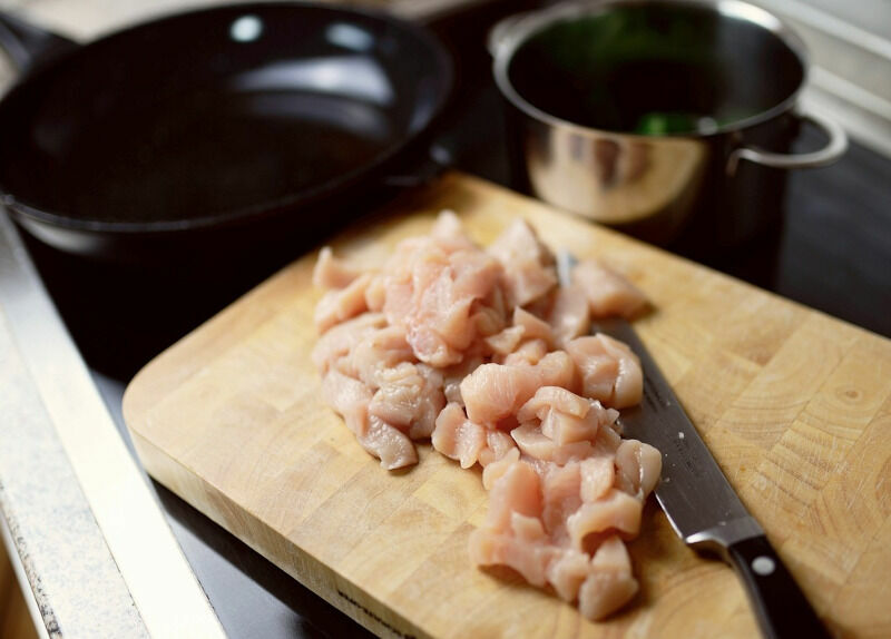 Multiresistente Keime in Hähnchenfleisch – Jede Dritte Probe betroffen