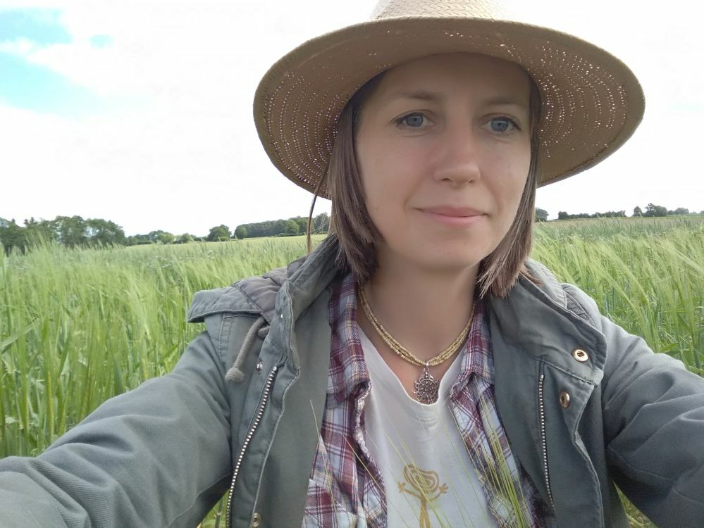 Die Züchterin auf dem Acker